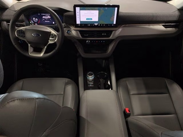 2026 Space White Metallic Ford Explorer Active 4X4 SUV