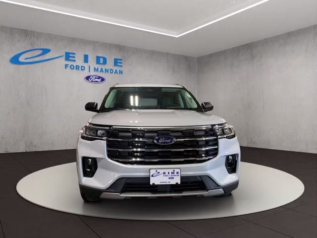2026 Space White Metallic Ford Explorer Active 4X4 SUV