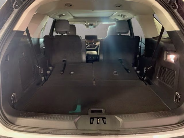 2026 Space White Metallic Ford Explorer Active 4X4 SUV