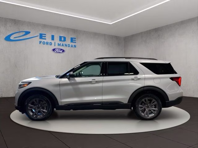 2026 Space White Metallic Ford Explorer Active 4X4 SUV