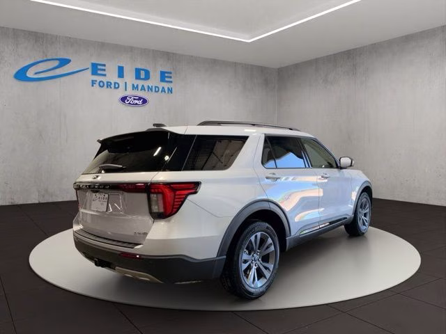 2026 Space White Metallic Ford Explorer Active 4X4 SUV