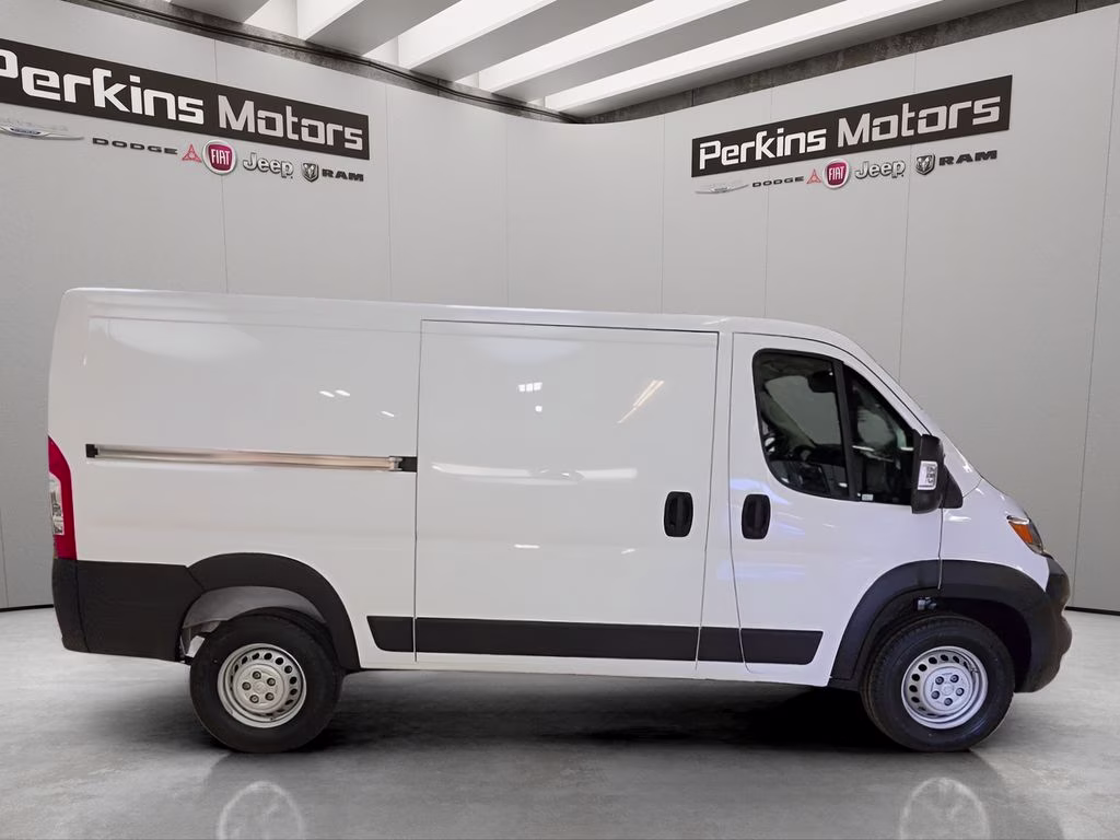 2026 Bright White Clearcoat Ram ProMaster 1500 Low Roof FWD Van