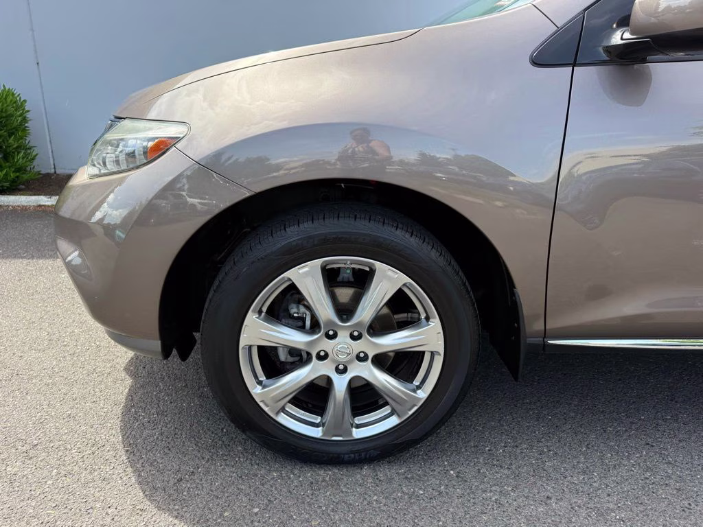 2014 Tinted Bronze Metallic Nissan Murano LE FWD SUV
