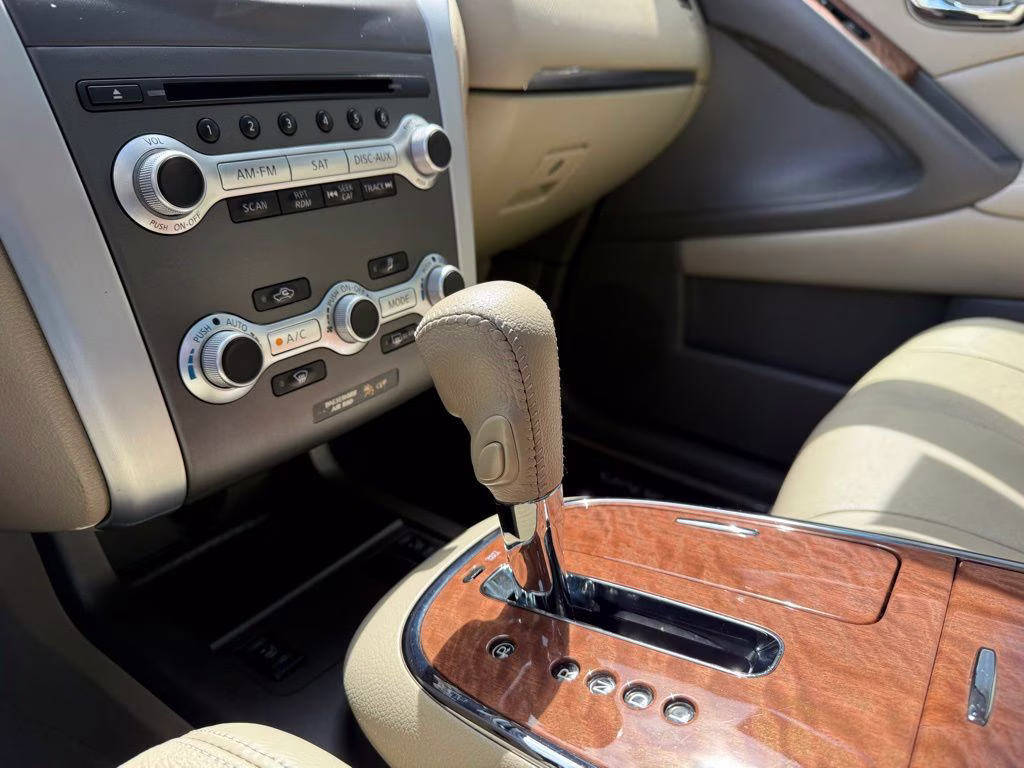 2014 Tinted Bronze Metallic Nissan Murano LE FWD SUV