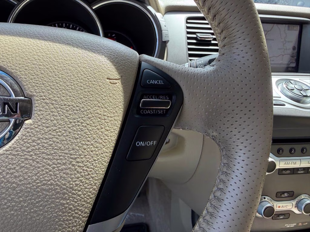 2014 Tinted Bronze Metallic Nissan Murano LE FWD SUV