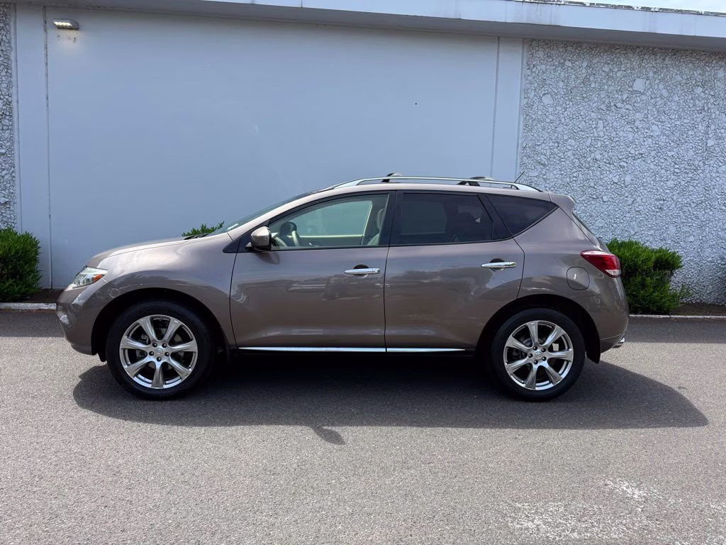 2014 Tinted Bronze Metallic Nissan Murano LE FWD SUV