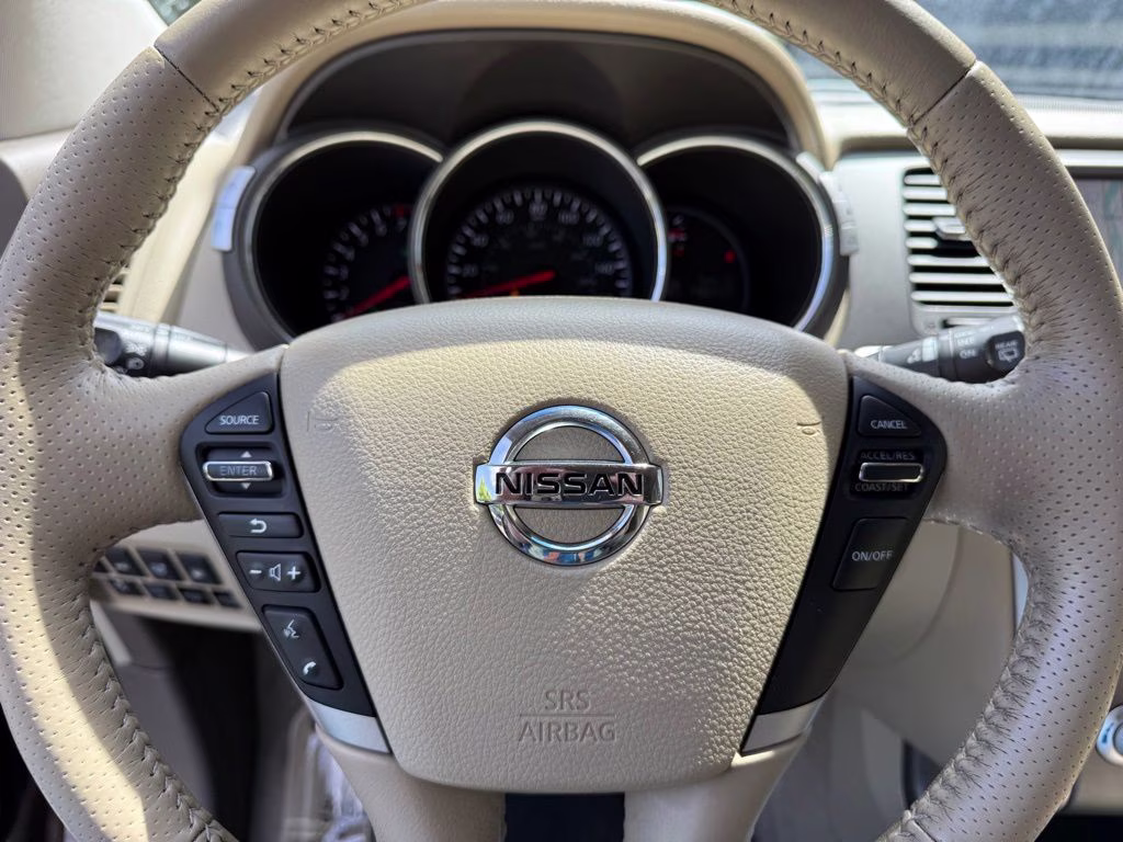2014 Tinted Bronze Metallic Nissan Murano LE FWD SUV