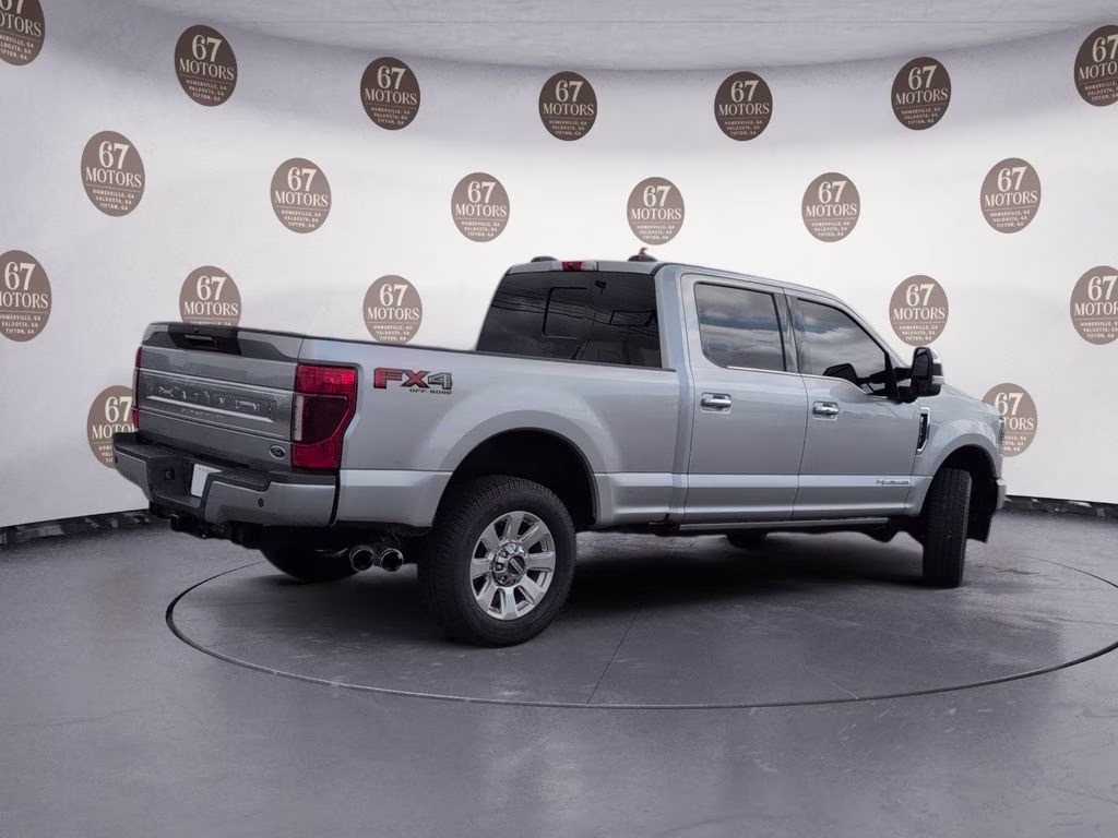 2022 Silver Metallic Ford Super Duty F-250 SRW Platinum 4X4 Truck