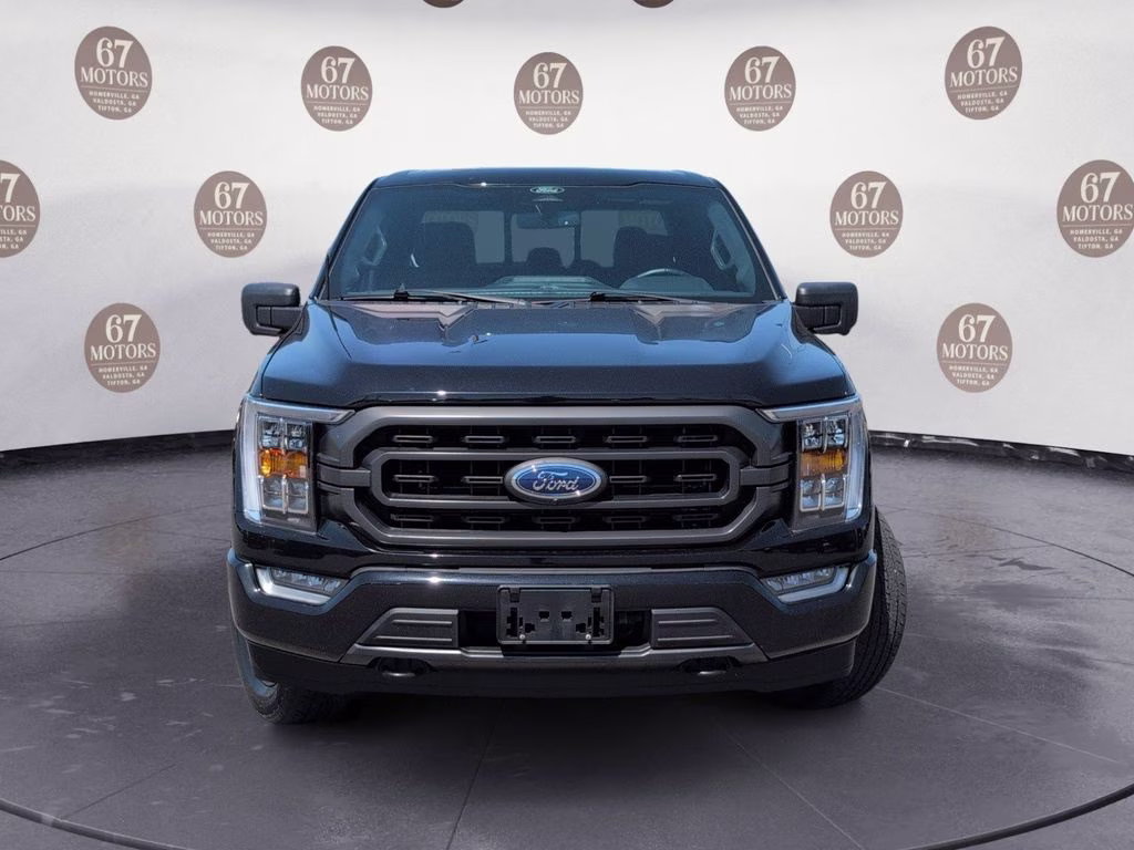 2022 Black Metallic Ford F-150 XLT 4X4 Truck