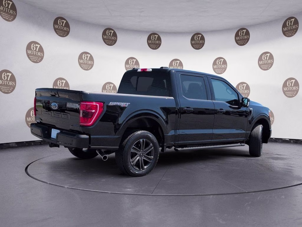 2022 Black Metallic Ford F-150 XLT 4X4 Truck