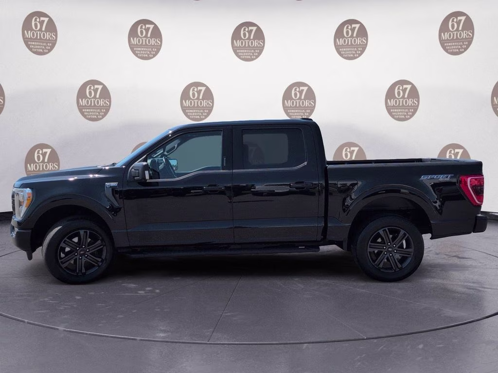 2022 Black Metallic Ford F-150 XLT 4X4 Truck