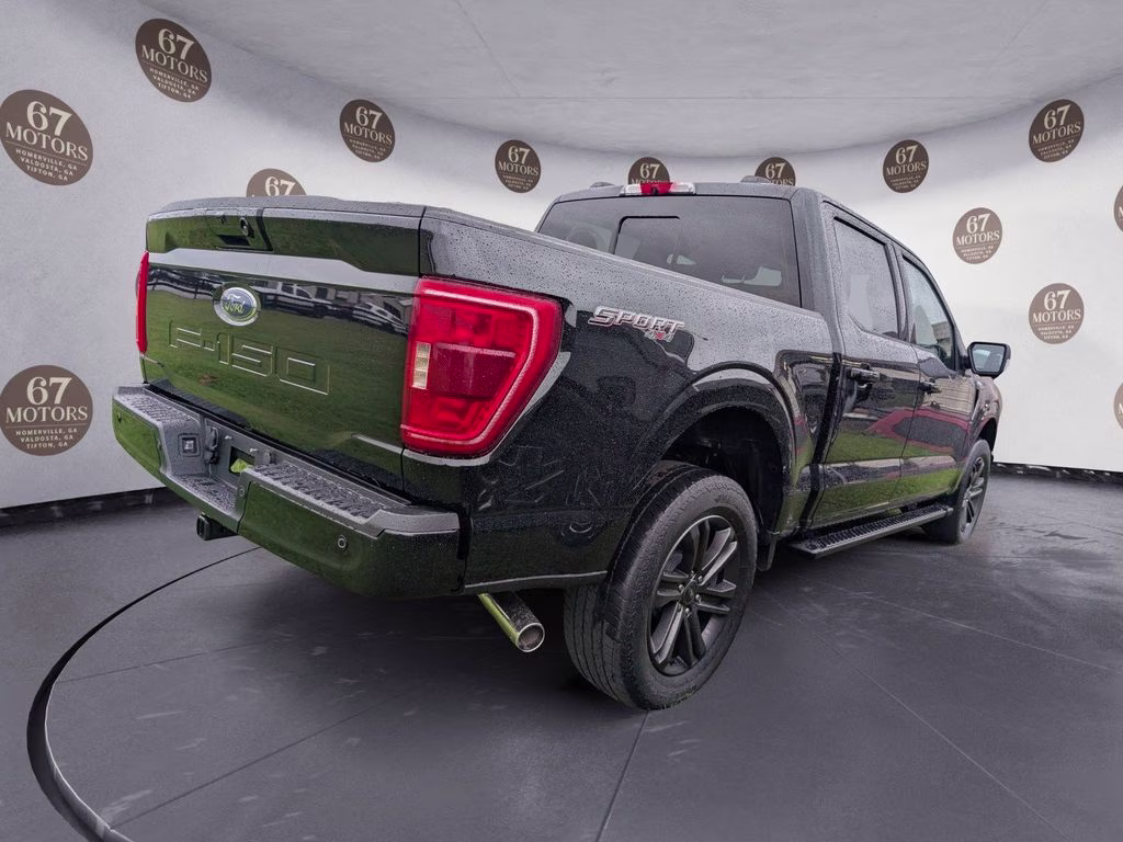 2022 Black Metallic Ford F-150 XLT 4X4 Truck