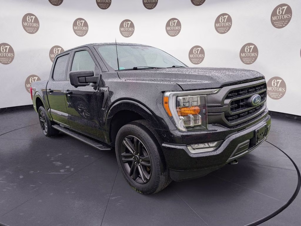 2022 Black Metallic Ford F-150 XLT 4X4 Truck