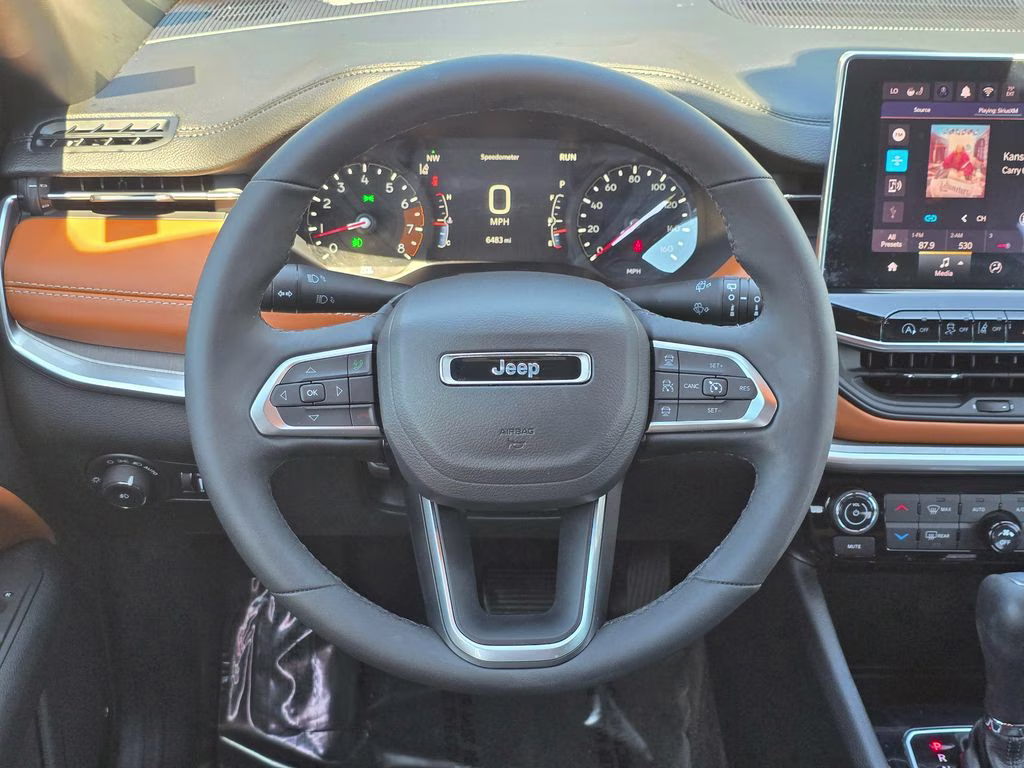 2025 Red Hot Pearlcoat Jeep Compass Limited 4X4 SUV