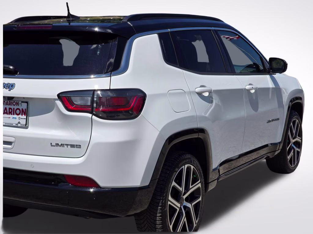 2025 Bright White Clearcoat Jeep Compass Limited 4X4 SUV