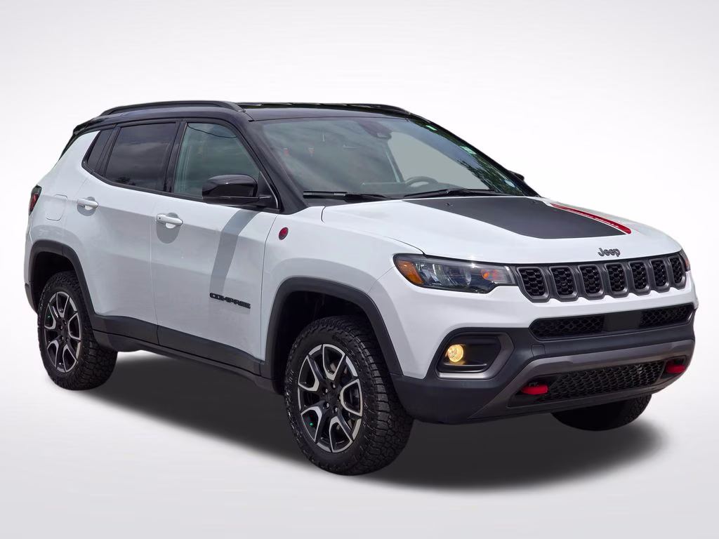 2024 Bright White Clearcoat Jeep Compass Trailhawk 4X4 SUV