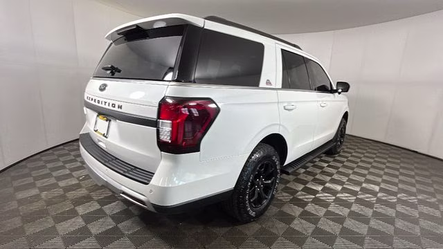 2024 White Metallic Ford Expedition Timberline 4X4 SUV