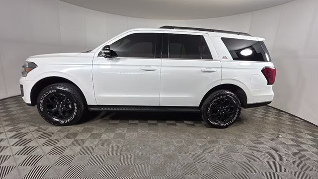 2024 White Metallic Ford Expedition Timberline 4X4 SUV