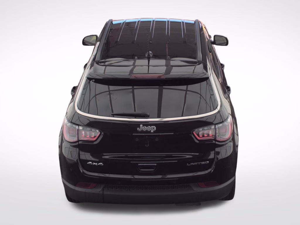2025 Diamond Black Crystal Pearlcoat Jeep Compass Limited 4X4 SUV