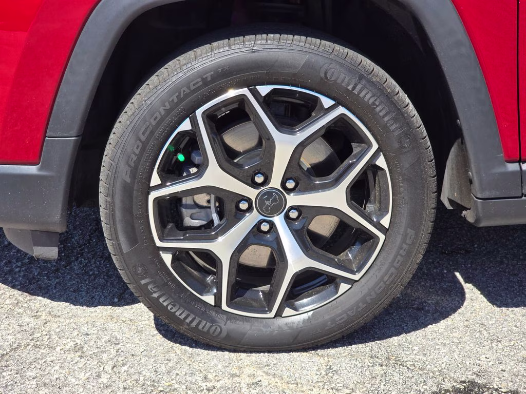 2025 Red Hot Pearlcoat Jeep Compass Limited 4X4 SUV