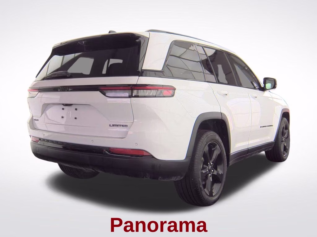 2025 Bright White Clearcoat Jeep Grand Cherokee Limited 4X4 SUV