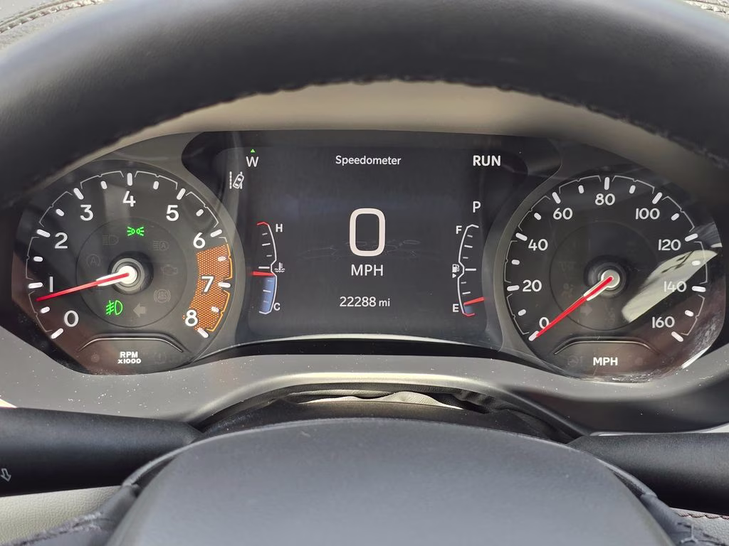2025 Bright White Clearcoat Jeep Compass Limited 4X4 SUV