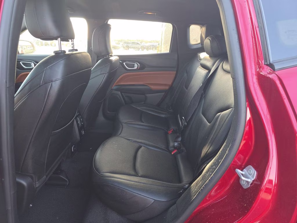 2025 Red Hot Pearlcoat Jeep Compass Limited 4X4 SUV
