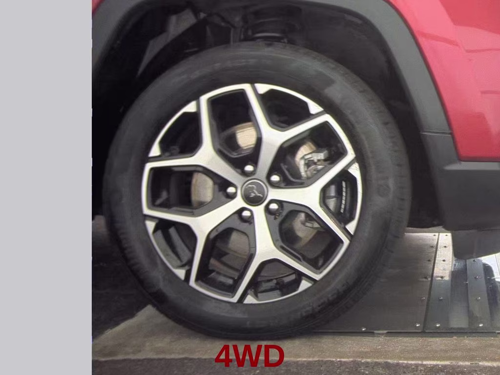 2025 Red Hot Pearlcoat Jeep Compass Limited 4X4 SUV