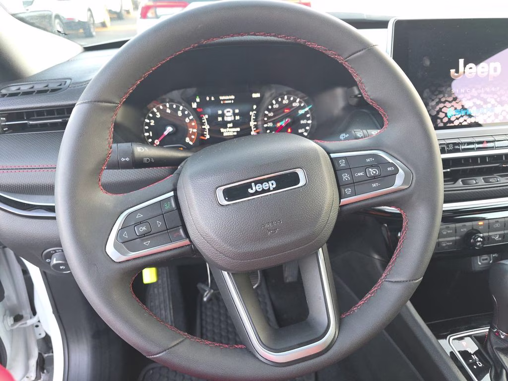2024 Bright White Clearcoat Jeep Compass Trailhawk 4X4 SUV