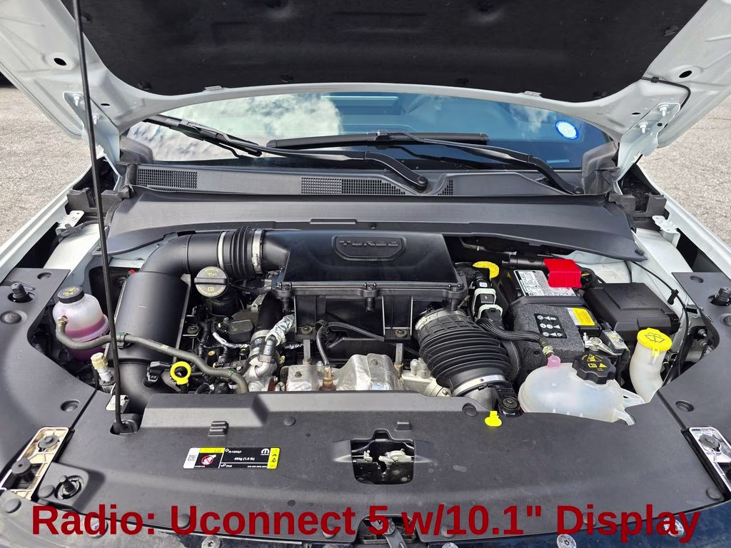 2025 Bright White Clearcoat Jeep Compass Limited 4X4 SUV