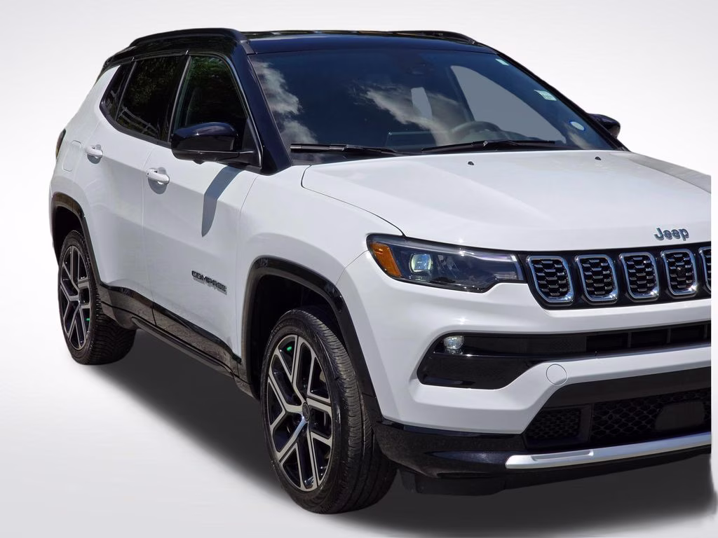 2025 Bright White Clearcoat Jeep Compass Limited 4X4 SUV