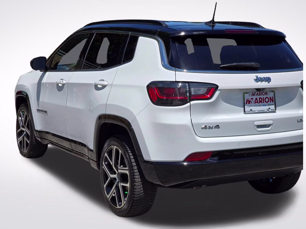 2025 Bright White Clearcoat Jeep Compass Limited 4X4 SUV