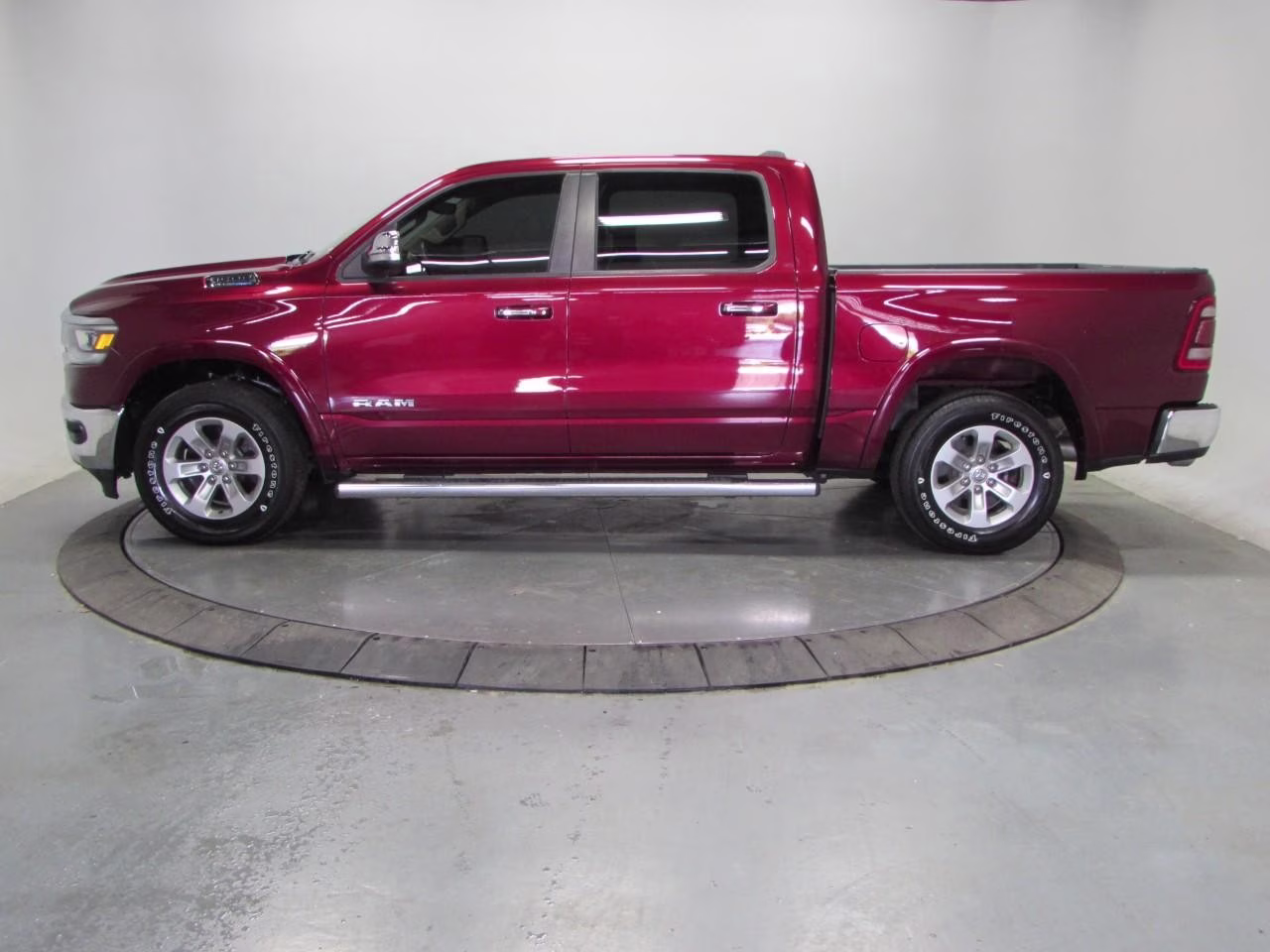 2021 Delmonico Red Pearlcoat Ram 1500 Laramie 4X4 Truck