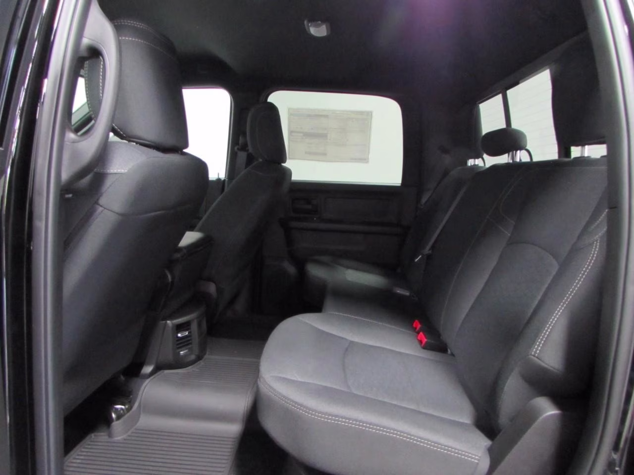 2026 Diamond Black Crystal Pearlcoat Ram 2500 Warlock 4X4 Truck