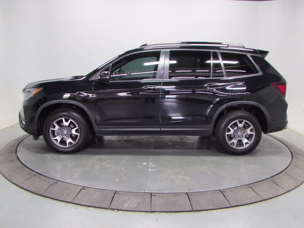 2023 Crystal Black Pearl Honda Passport TrailSport AWD SUV