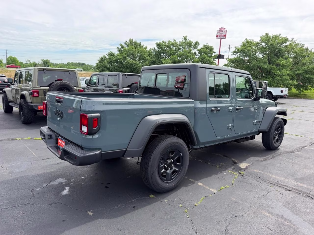 2026 Anvil Clearcoat Jeep Gladiator Sport 4X4 Truck
