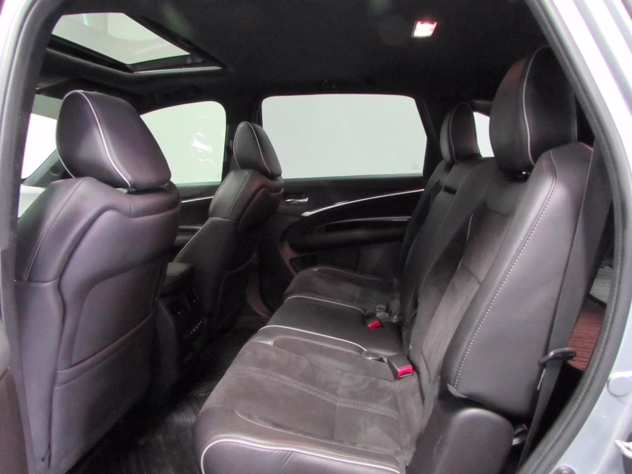 2019 Lunar Silver Metallic Acura MDX 3.5L Technology Pkg w/A-Spec Pkg SH-AWD AWD SUV