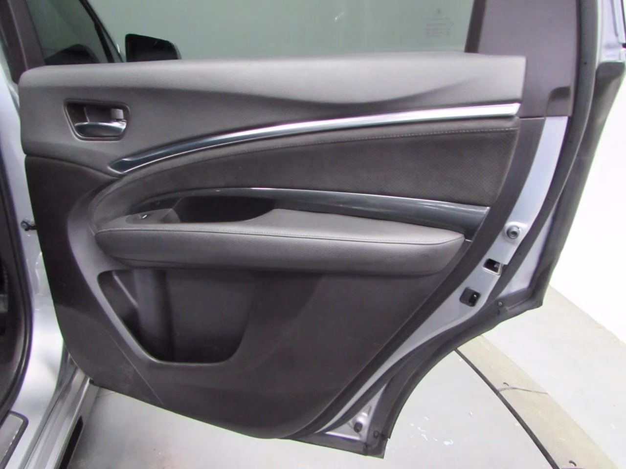 2019 Lunar Silver Metallic Acura MDX 3.5L Technology Pkg w/A-Spec Pkg SH-AWD AWD SUV