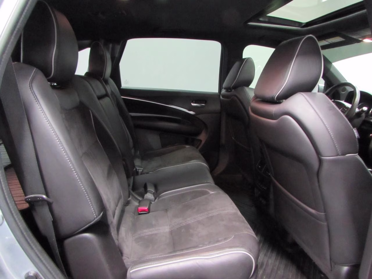 2019 Lunar Silver Metallic Acura MDX 3.5L Technology Pkg w/A-Spec Pkg SH-AWD AWD SUV