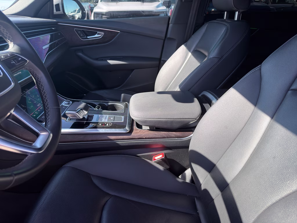 2022 Glacier White Metallic Audi Q8 Premium Plus AWD SUV
