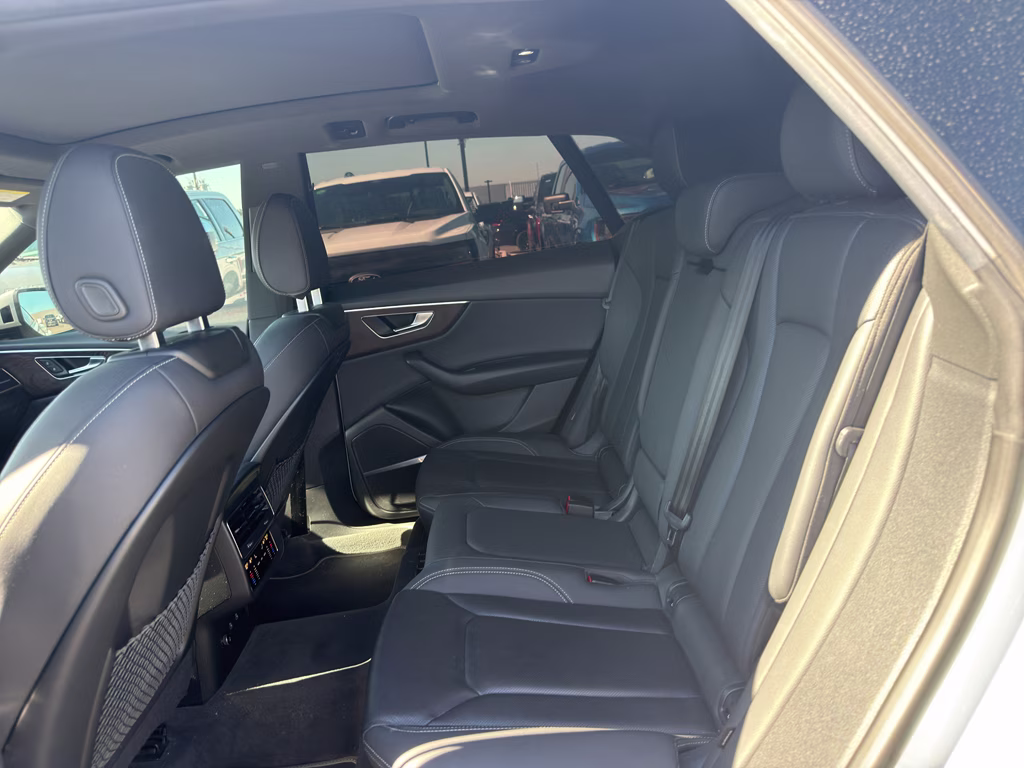 2022 Glacier White Metallic Audi Q8 Premium Plus AWD SUV