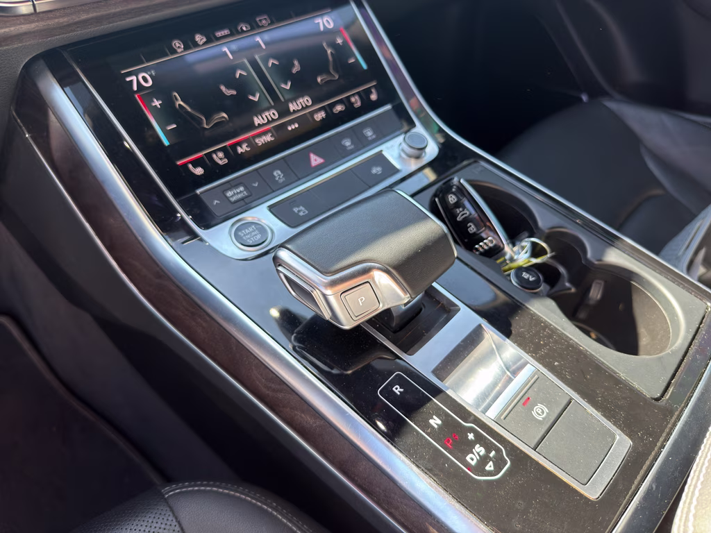 2022 Glacier White Metallic Audi Q8 Premium Plus AWD SUV