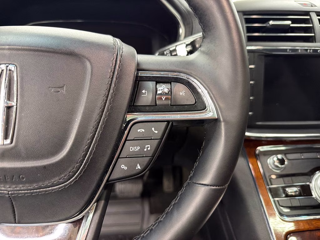 2019 Black Metallic Lincoln Continental Select FWD Sedan