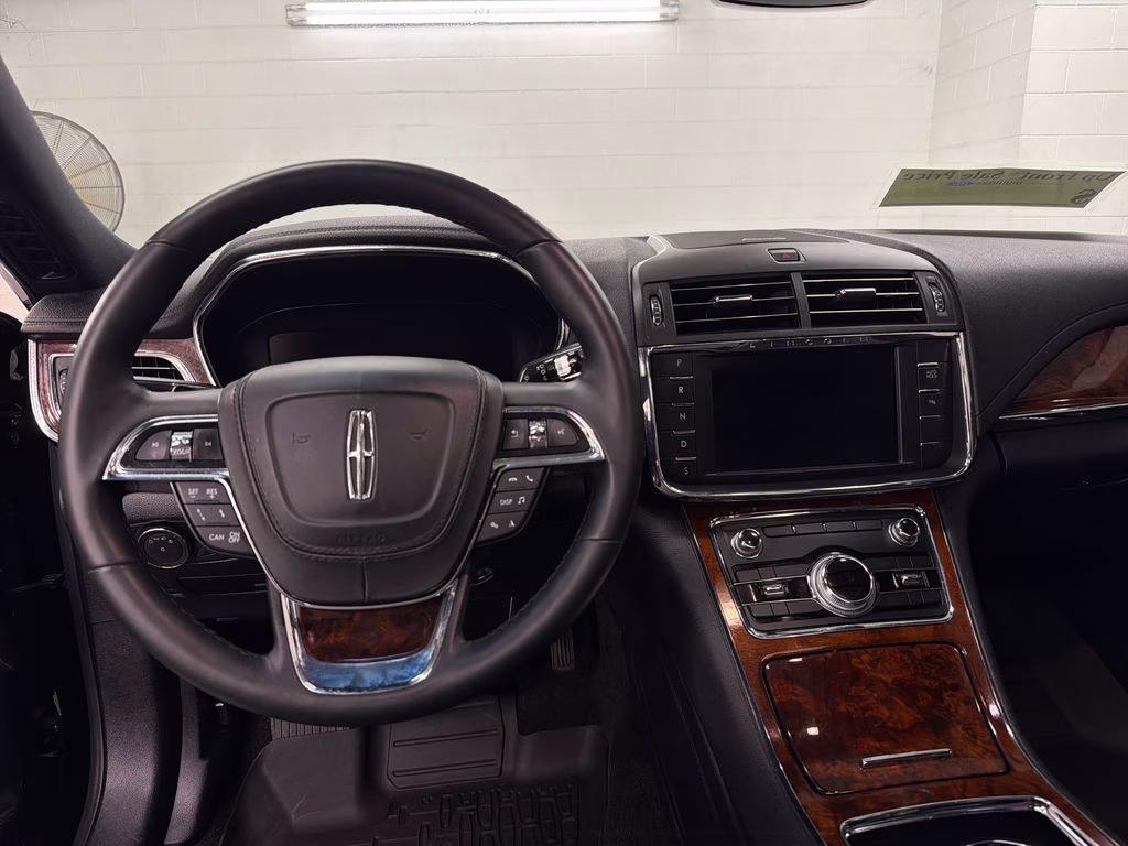 2019 Black Metallic Lincoln Continental Select FWD Sedan