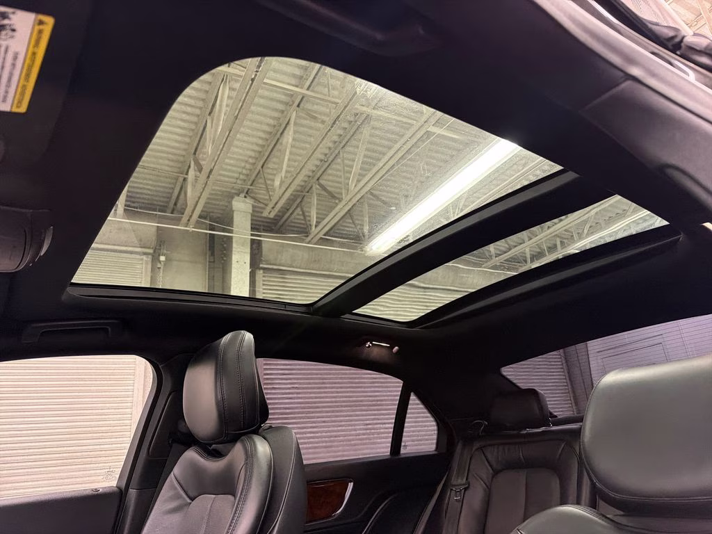 2019 Black Metallic Lincoln Continental Select FWD Sedan