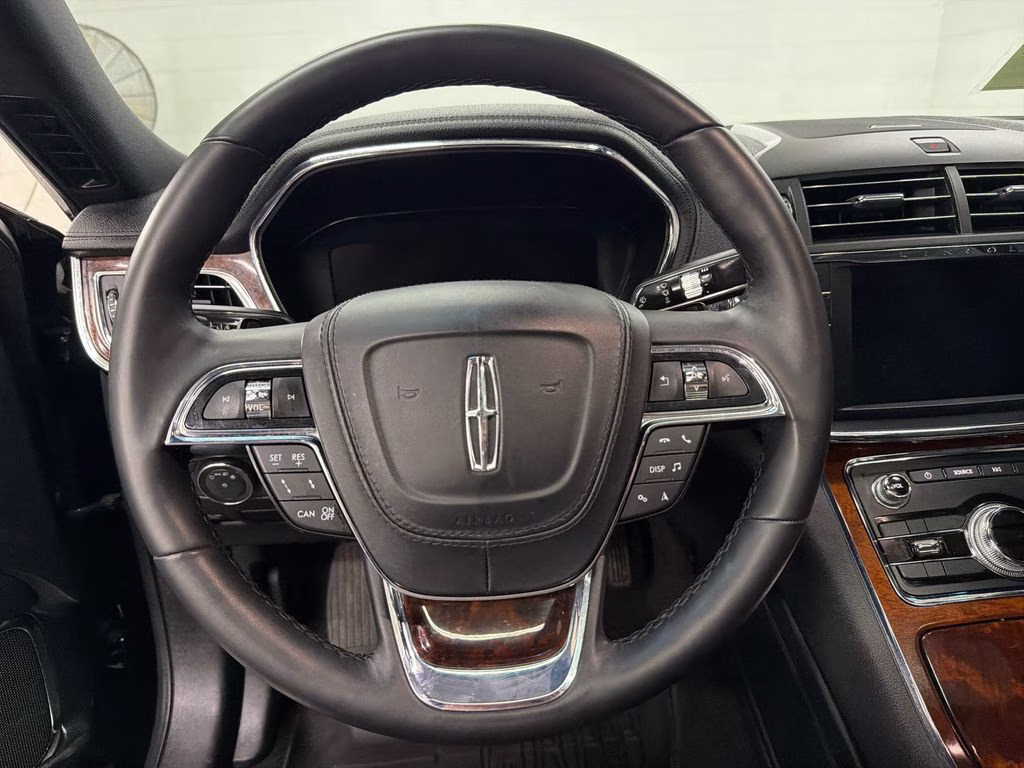 2019 Black Metallic Lincoln Continental Select FWD Sedan