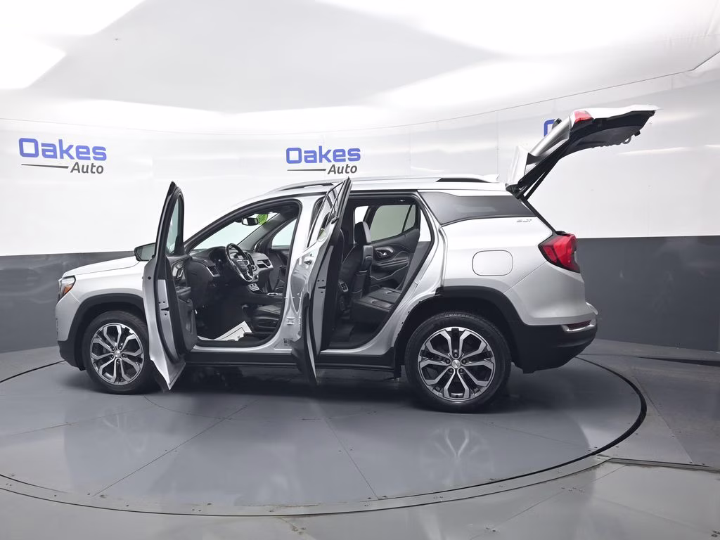 2021 Quicksilver Metallic GMC Terrain SLT AWD SUV