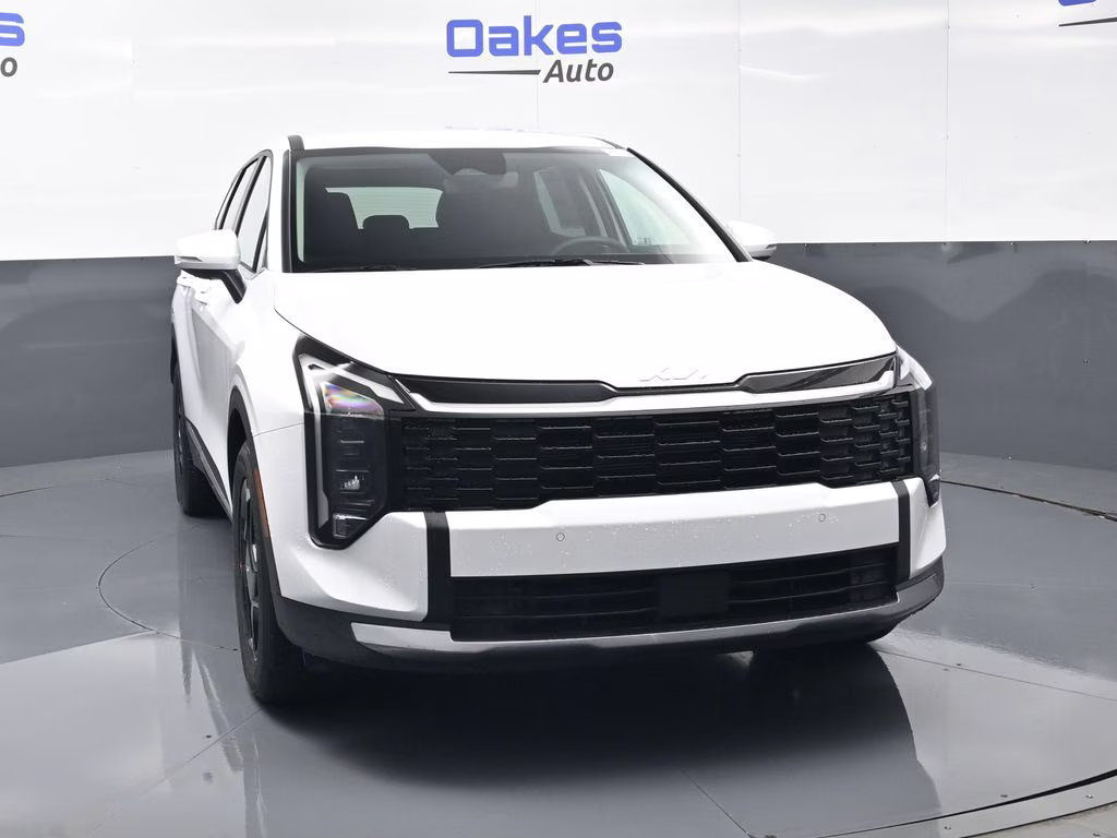 2026 Glacial White Pearl Kia Sportage EX FWD SUV