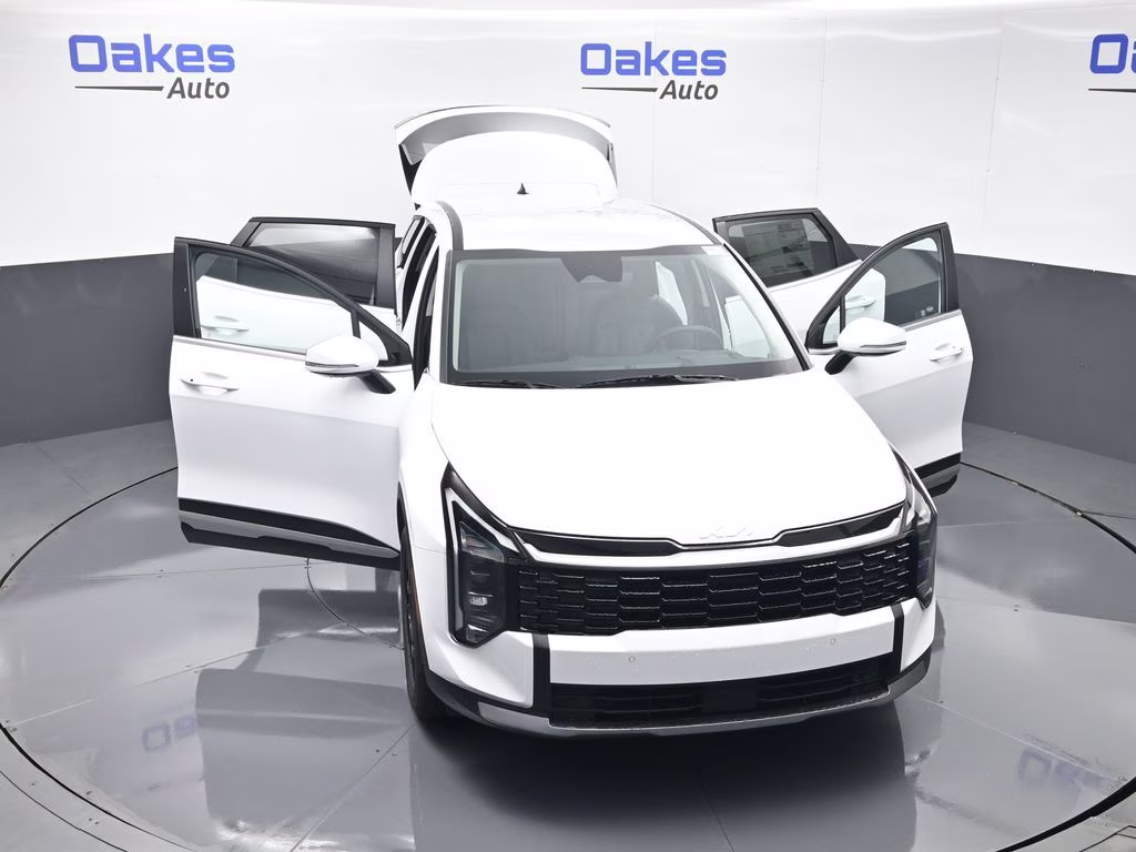 2026 Glacial White Pearl Kia Sportage EX FWD SUV