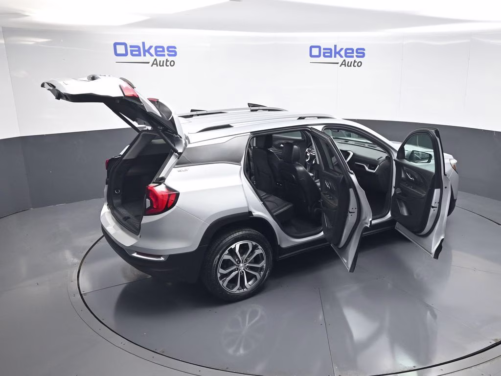 2021 Quicksilver Metallic GMC Terrain SLT AWD SUV